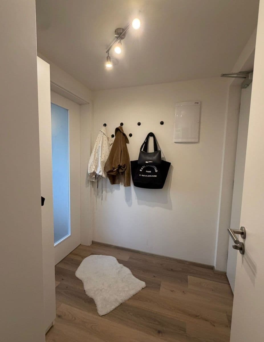Studio flat to rent, 38 m², Ve Lhotce, Prague, Prague Studio flat to rent, 38 m², Ve Lhotce, Prague, Prague