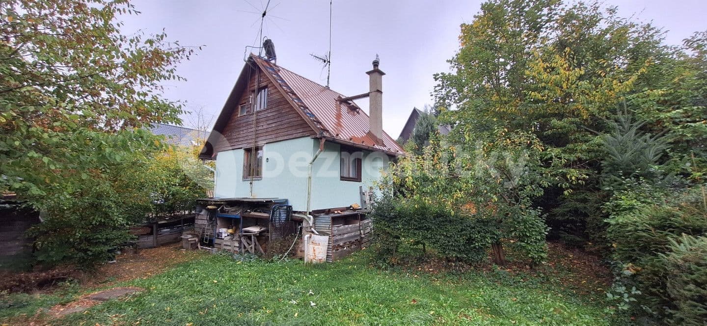 recreational property for sale, 700 m², Rabyně, Středočeský Region