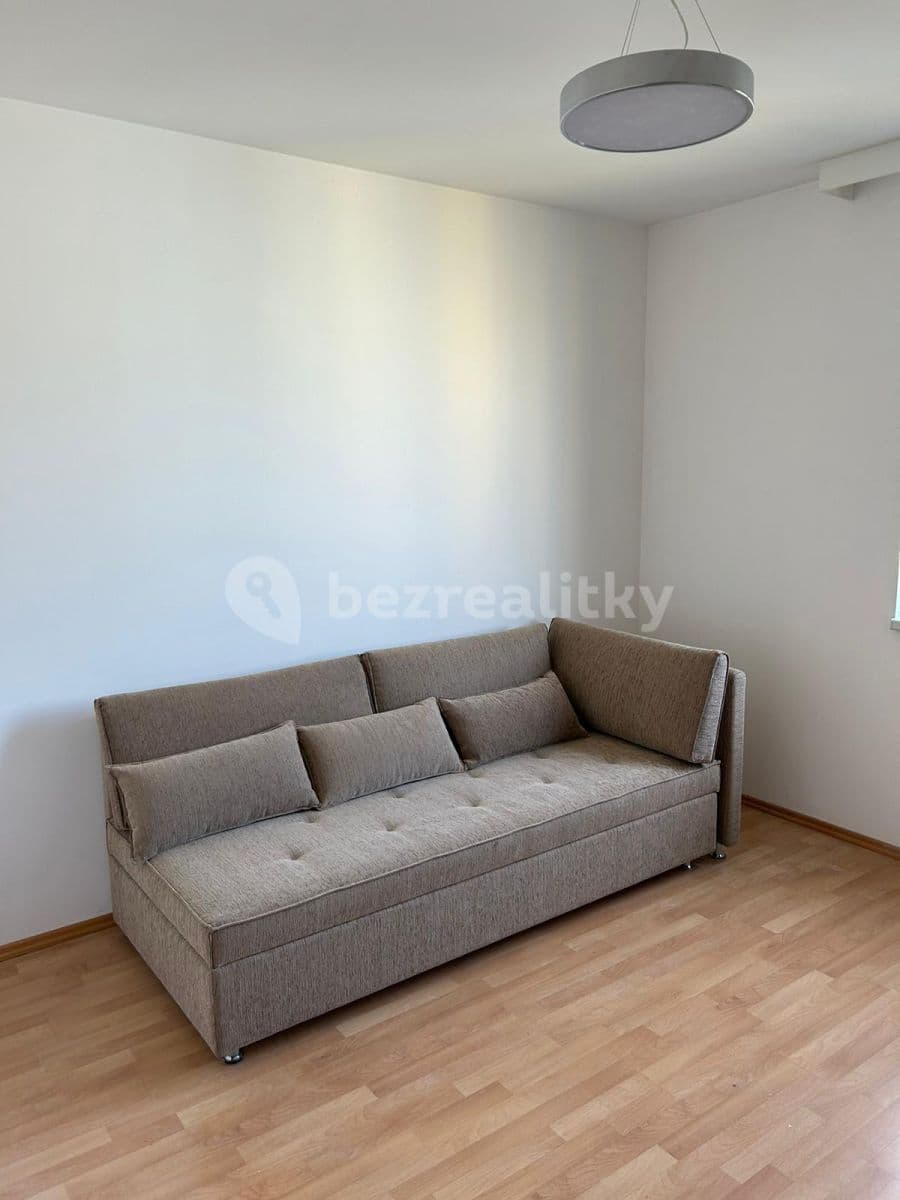 2 bedroom with open-plan kitchen flat to rent, 75 m², Merhoutova, Prague, Prague 2 bedroom with open-plan kitchen flat to rent, 75 m², Merhoutova, Prague, Prague