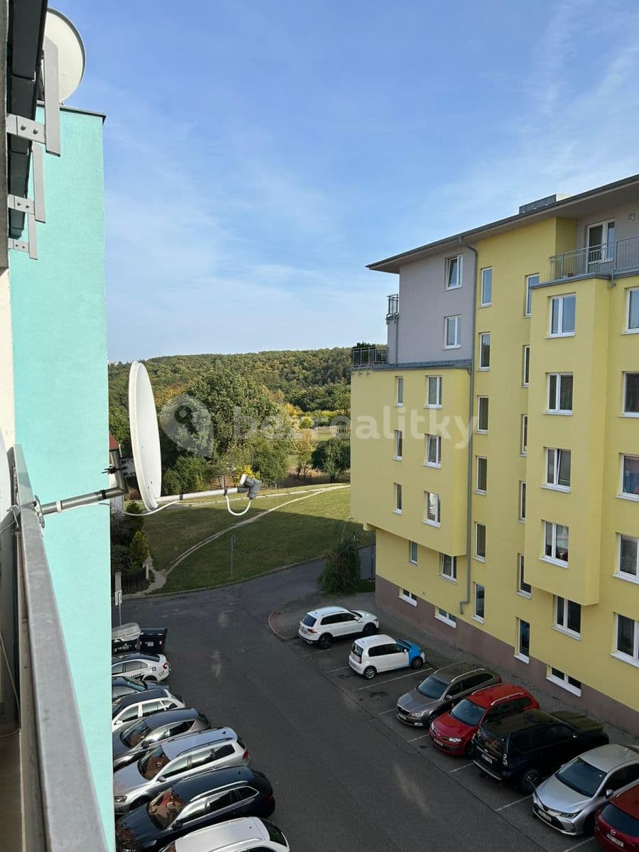 2 bedroom with open-plan kitchen flat to rent, 75 m², Merhoutova, Prague, Prague 2 bedroom with open-plan kitchen flat to rent, 75 m², Merhoutova, Prague, Prague