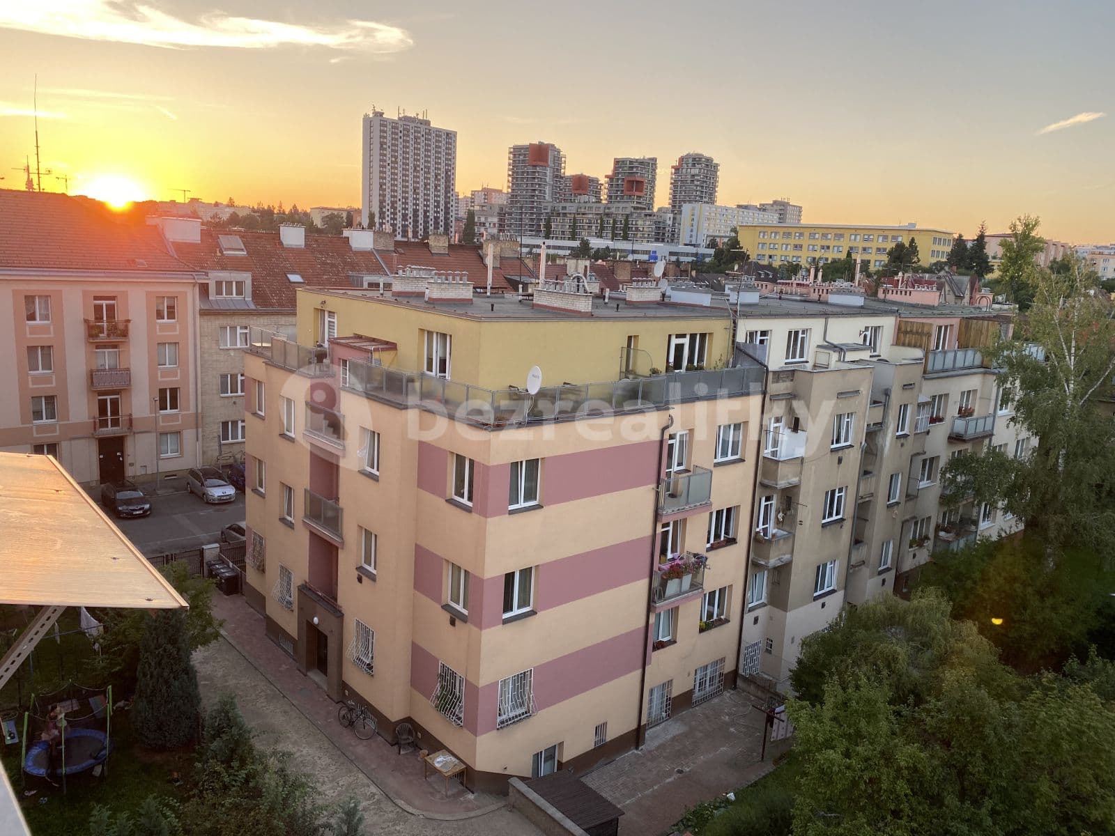 2 bedroom flat to rent, 56 m², Černokostelecká, Prague, Prague 2 bedroom flat to rent, 56 m², Černokostelecká, Prague, Prague