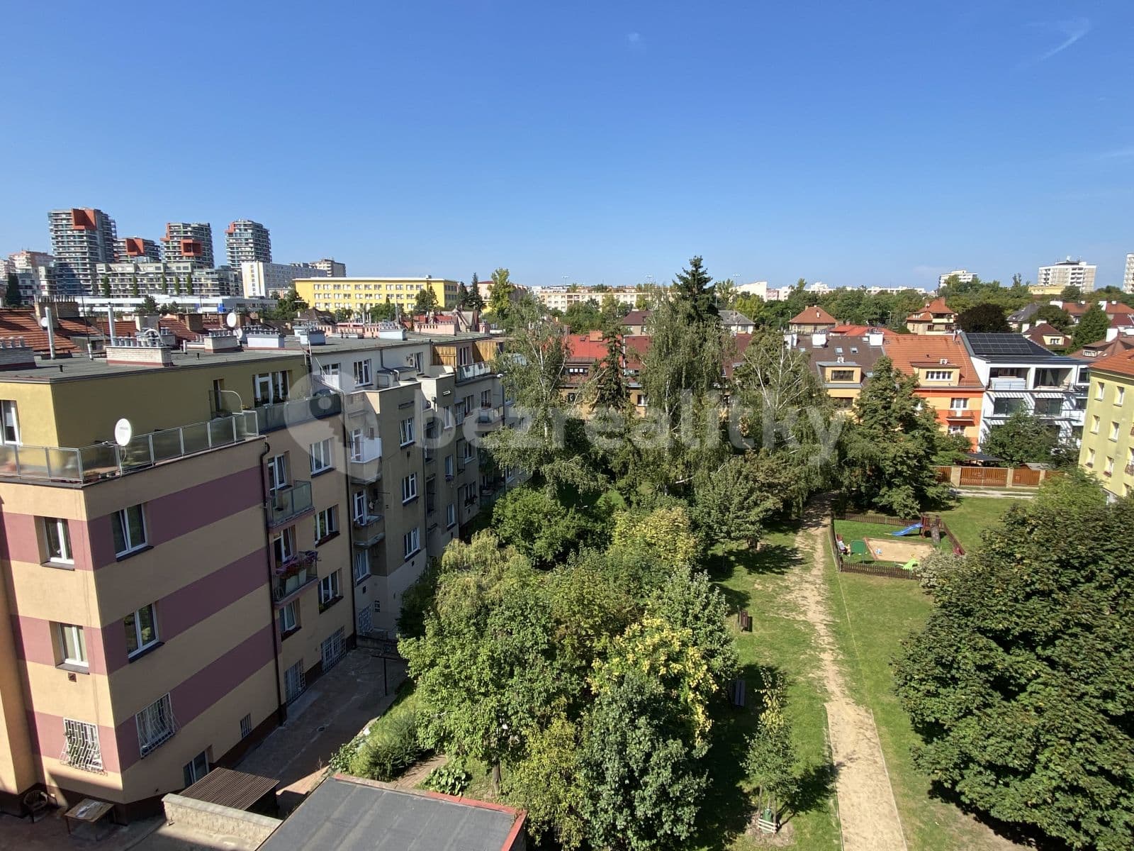 2 bedroom flat to rent, 56 m², Černokostelecká, Prague, Prague 2 bedroom flat to rent, 56 m², Černokostelecká, Prague, Prague