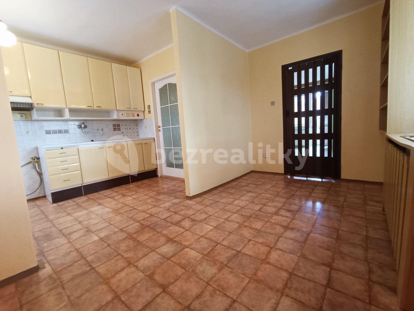 2 bedroom with open-plan kitchen flat for sale, 61 m², Rybova, Opava, Moravskoslezský Region