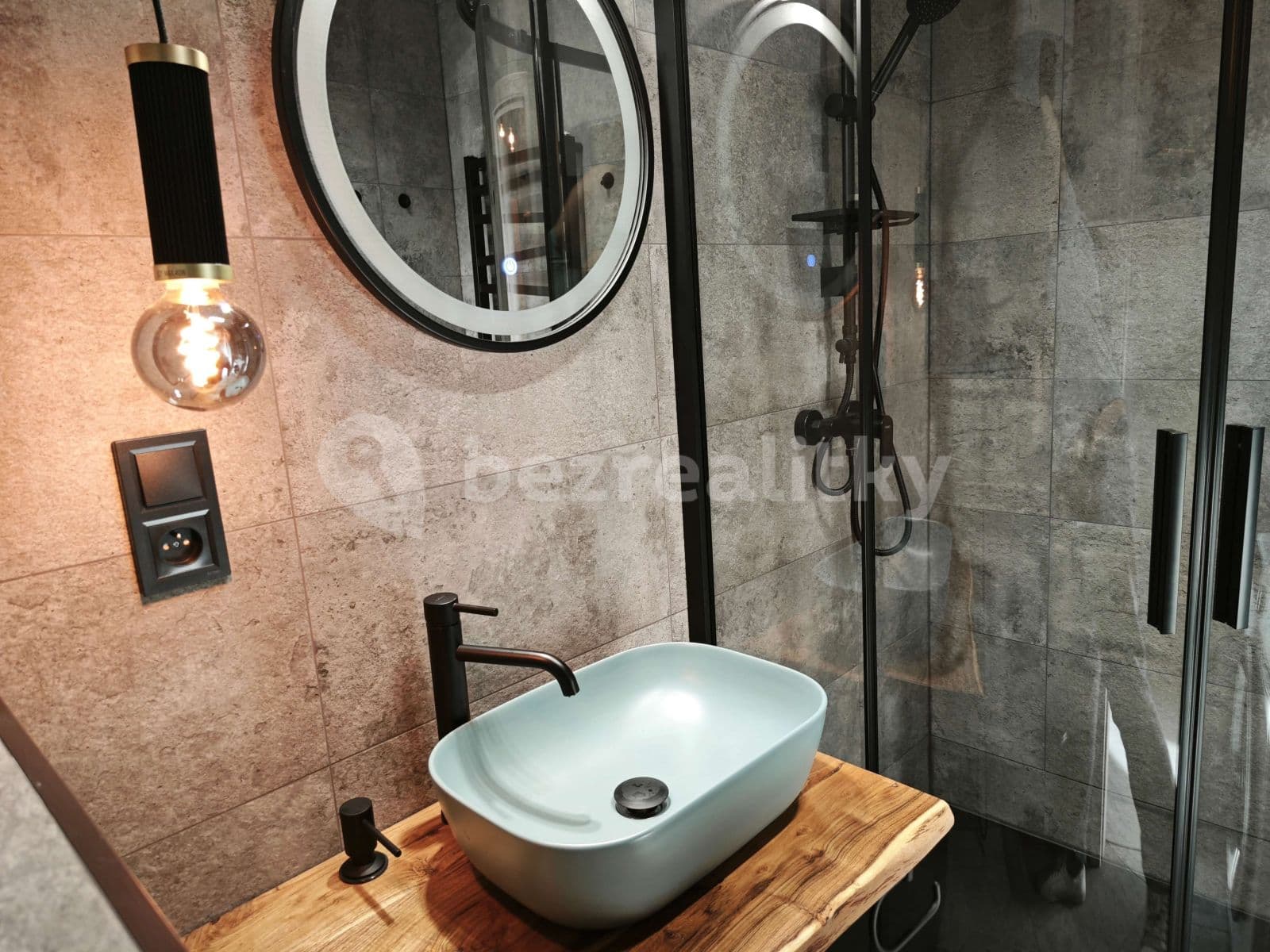 1 bedroom with open-plan kitchen flat to rent, 33 m², Turnovská, Prague, Prague 1 bedroom with open-plan kitchen flat to rent, 33 m², Turnovská, Prague, Prague