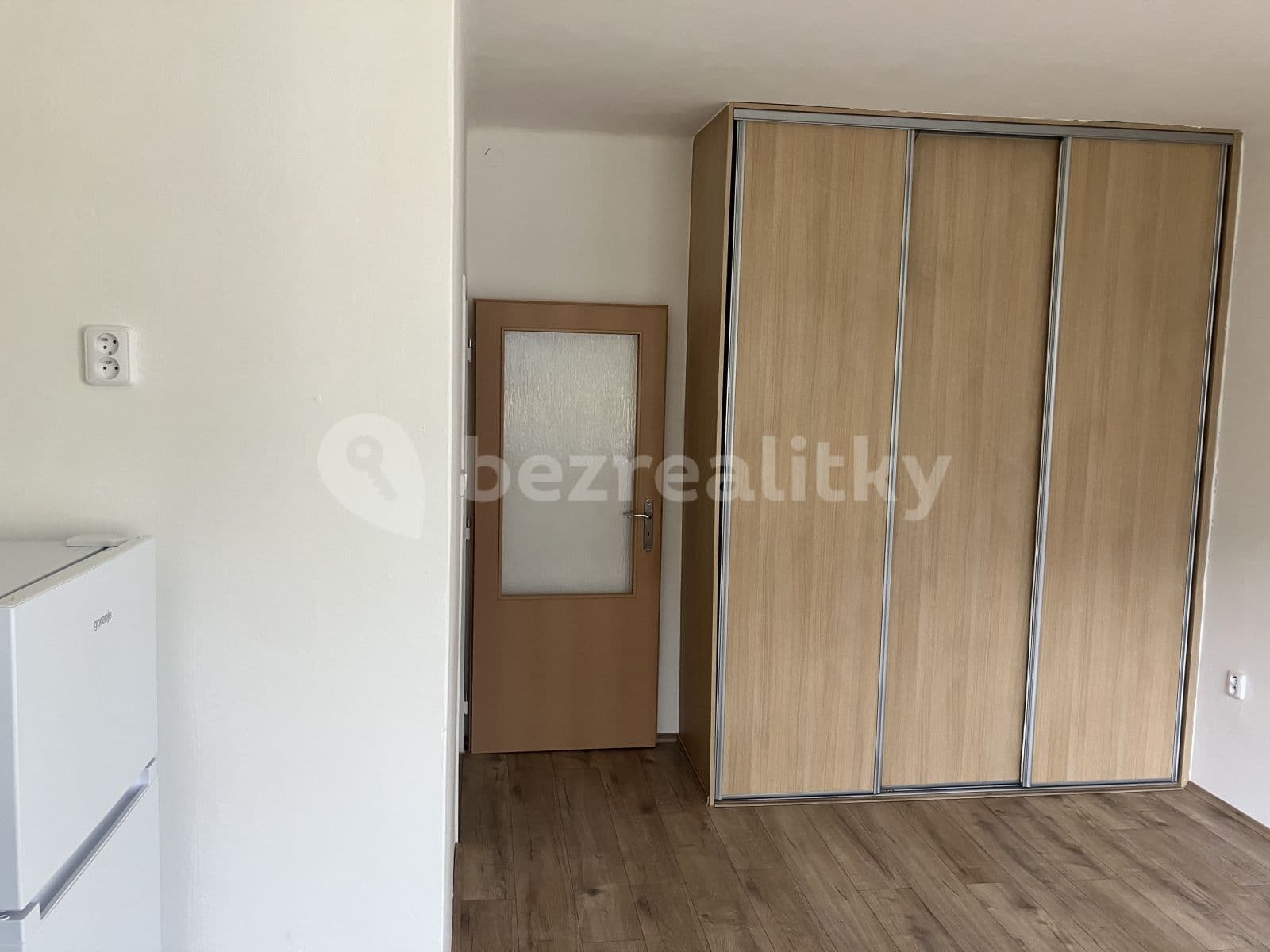 Studio flat to rent, 23 m², Dukelských hrdinů, Ústí nad Labem, Ústecký Region Studio flat to rent, 23 m², Dukelských hrdinů, Ústí nad Labem, Ústecký Region
