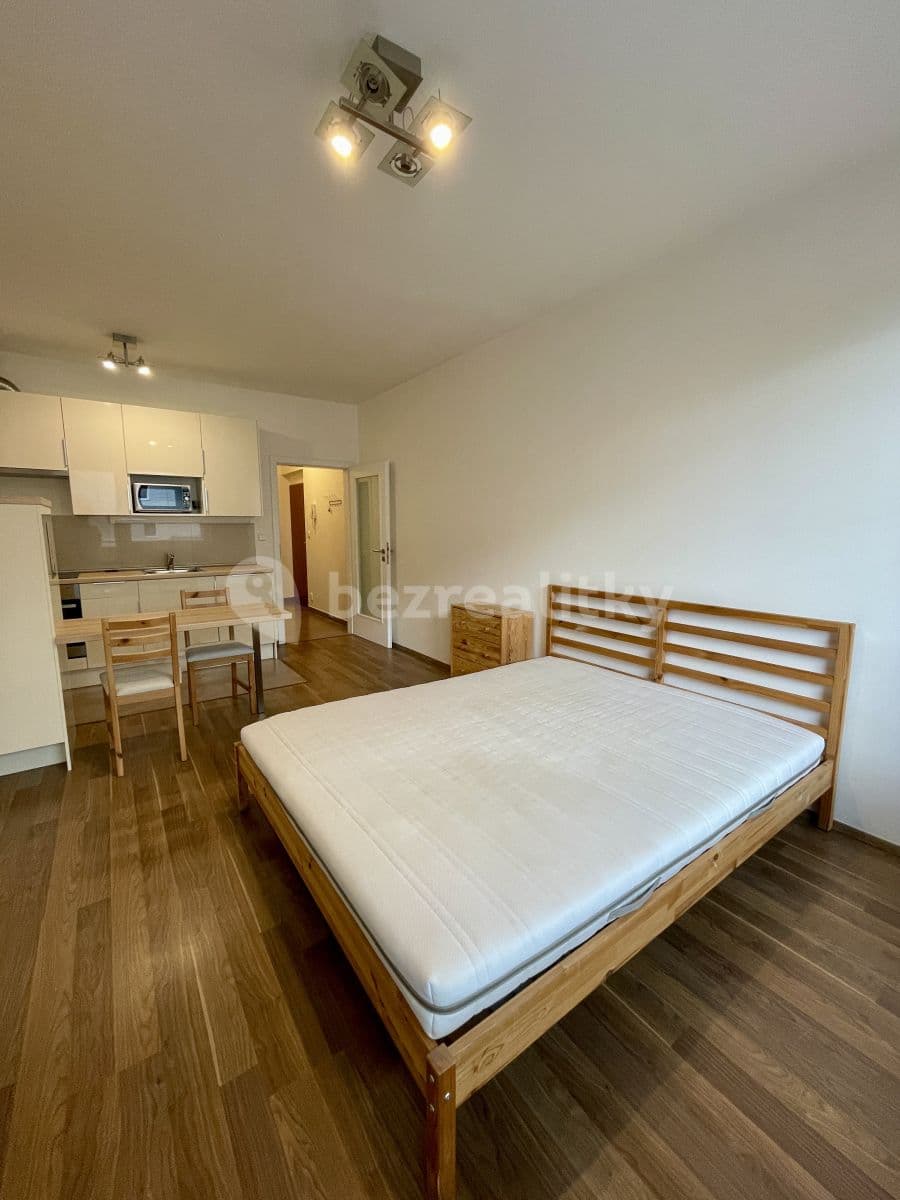 Studio flat to rent, 36 m², Modenská, Prague, Prague Studio flat to rent, 36 m², Modenská, Prague, Prague