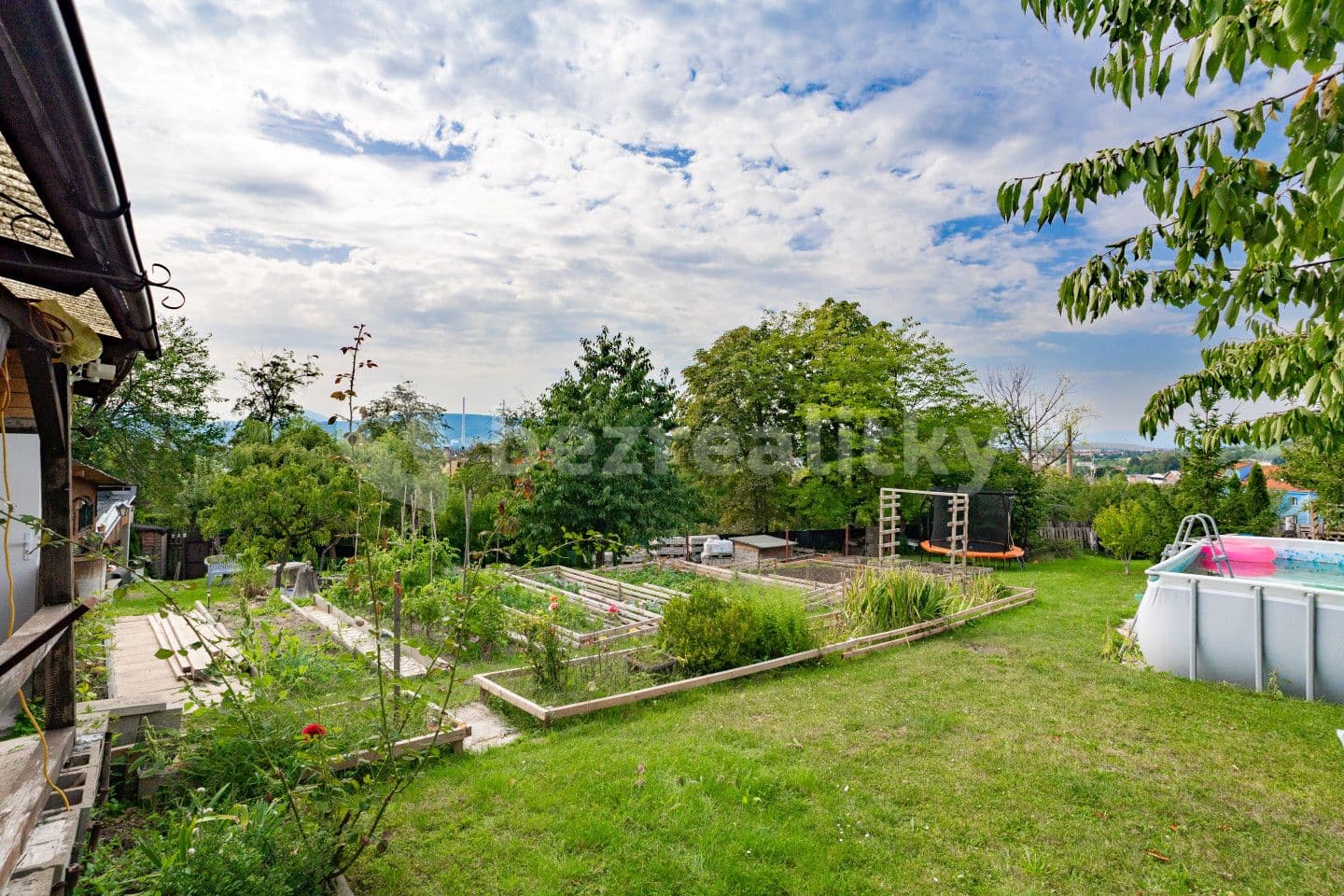 plot for sale, 995 m², Ústí nad Labem, Ústecký Region
