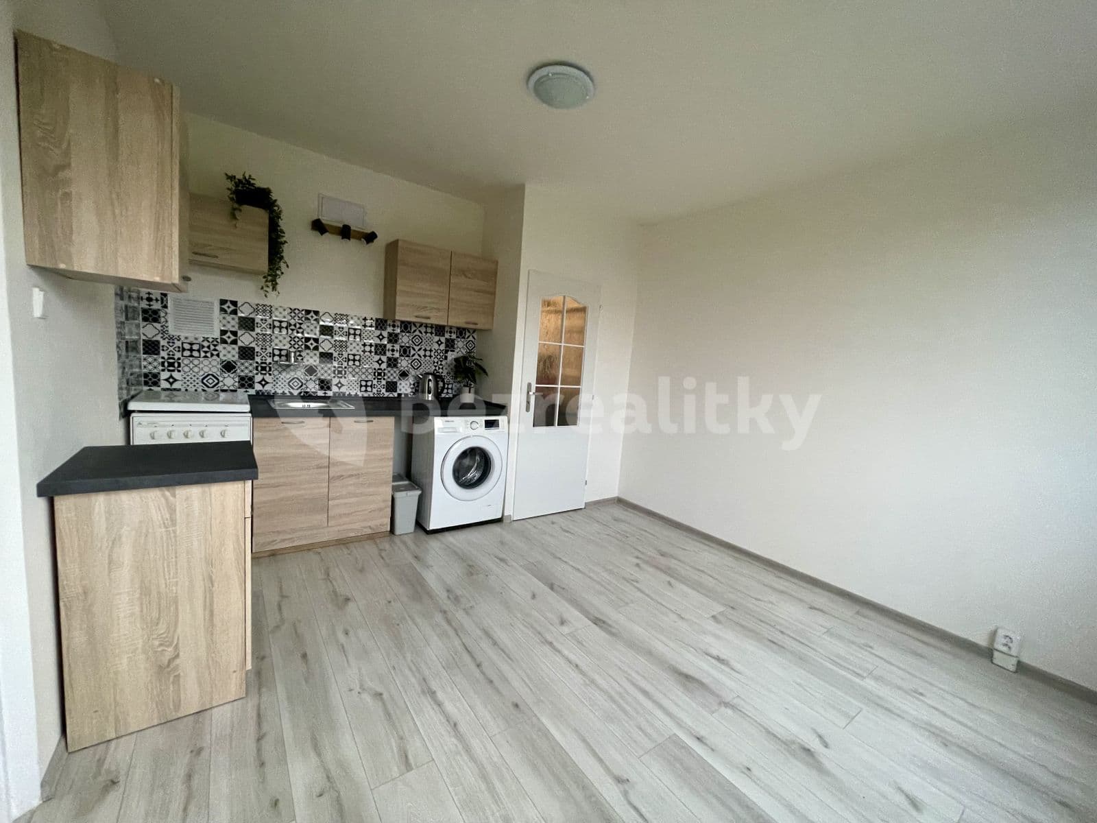 1 bedroom flat to rent, 38 m², Pod Parkem, Ústí nad Labem, Ústecký Region 1 bedroom flat to rent, 38 m², Pod Parkem, Ústí nad Labem, Ústecký Region