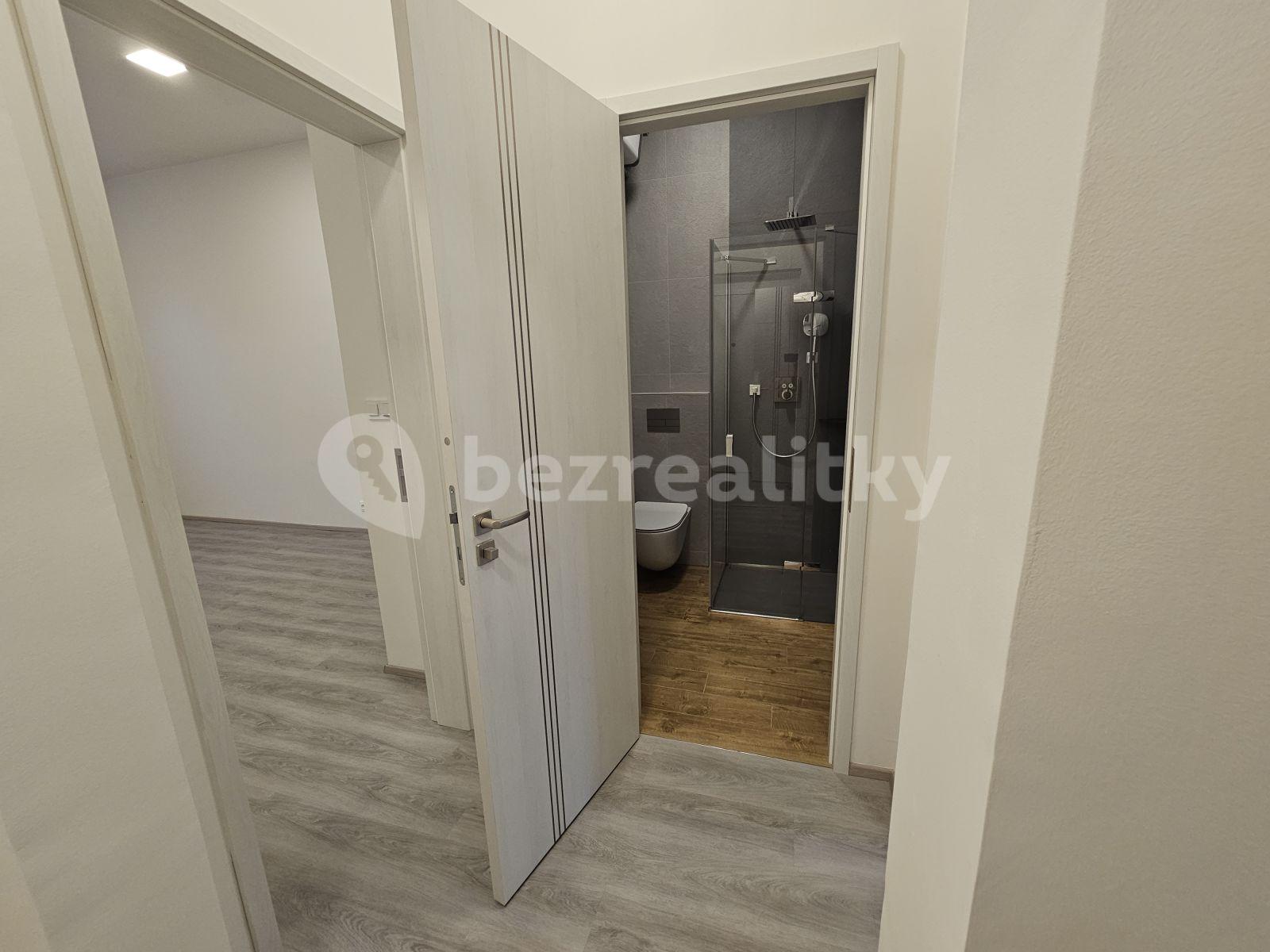 1 bedroom with open-plan kitchen flat for sale, 50 m², U Vršovického nádraží, Prague, Prague