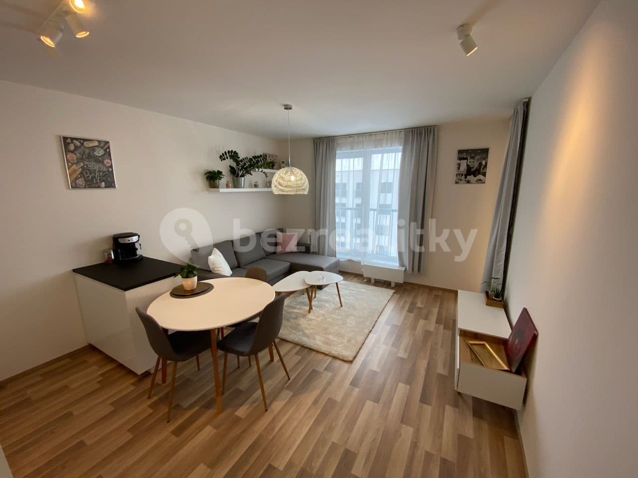 1 bedroom with open-plan kitchen flat to rent, 49 m², Karla Guta, Prague, Prague 1 bedroom with open-plan kitchen flat to rent, 49 m², Karla Guta, Prague, Prague