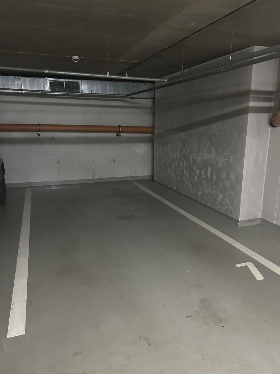 garage to rent, 27 m², Petržílkova, Prague, Prague garage to rent, 27 m², Petržílkova, Prague, Prague