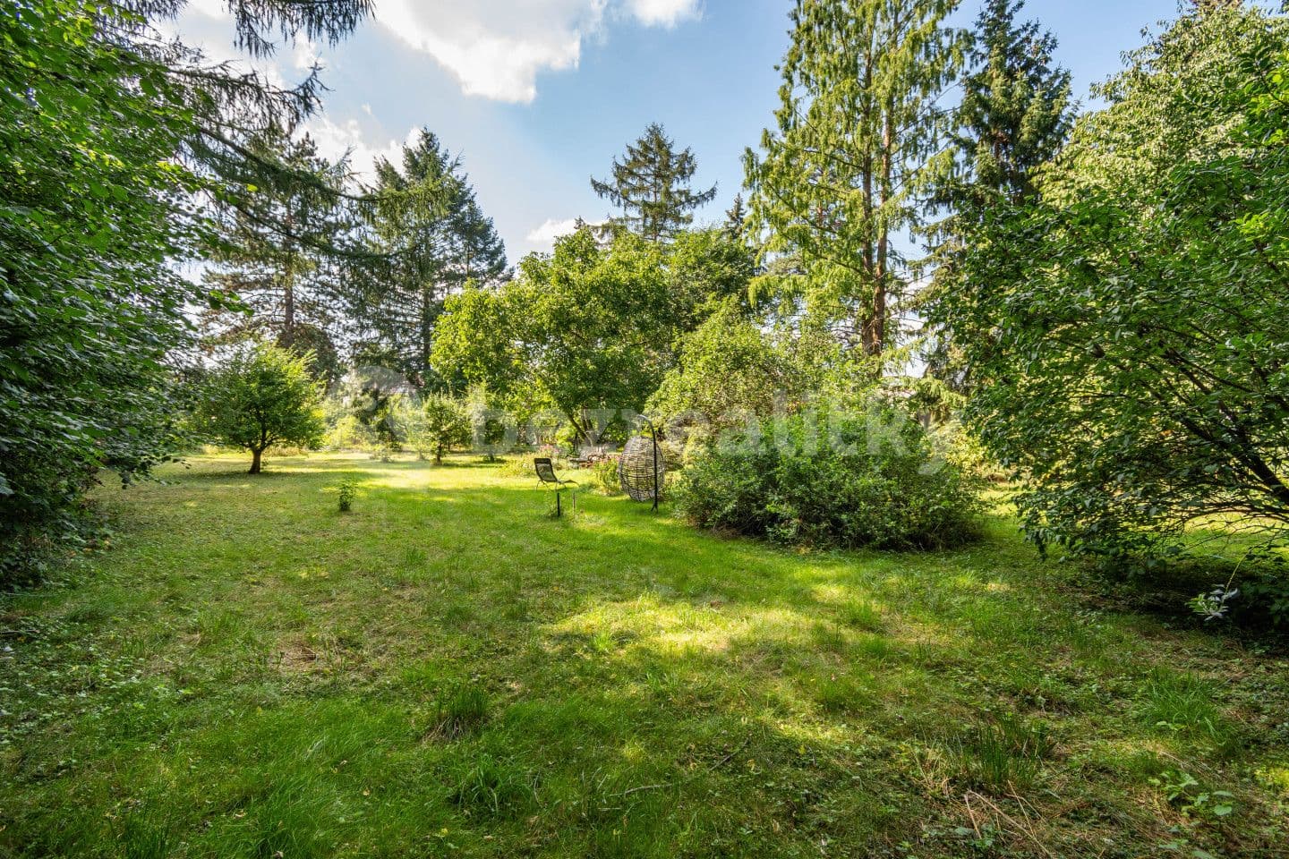 plot for sale, 1,000 m², V cestkách, Prague, Prague