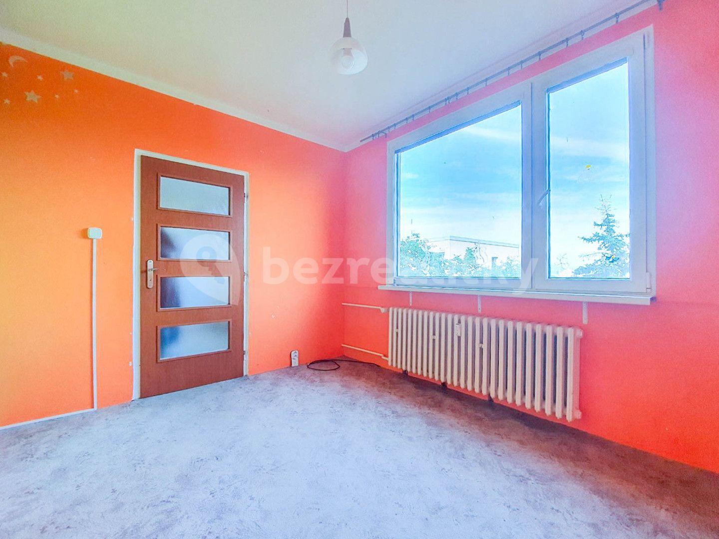 4 bedroom flat for sale, 76 m², Na sídlišti, Čížkovice, Ústecký Region