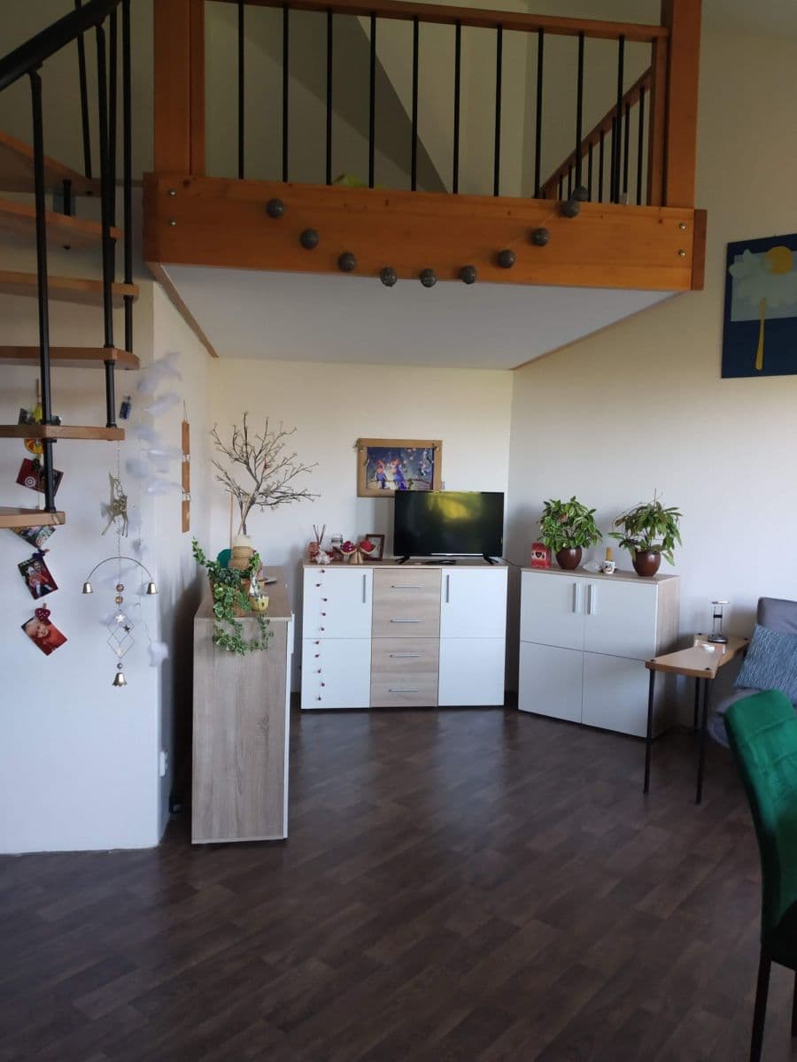 Studio flat to rent, 30 m², Slunečná, Sulice, Středočeský Region Studio flat to rent, 30 m², Slunečná, Sulice, Středočeský Region