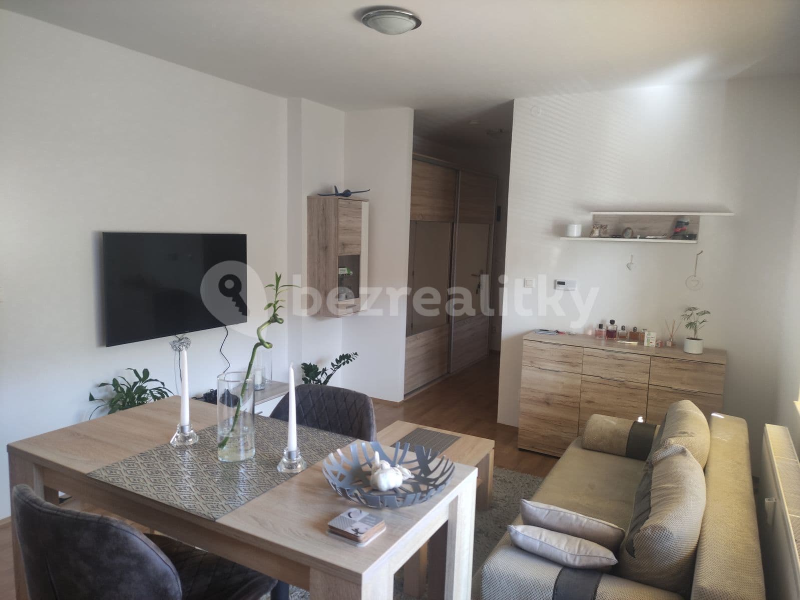1 bedroom with open-plan kitchen flat to rent, 60 m², Palackého, Ostrava, Moravskoslezský Region 1 bedroom with open-plan kitchen flat to rent, 60 m², Palackého, Ostrava, Moravskoslezský Region