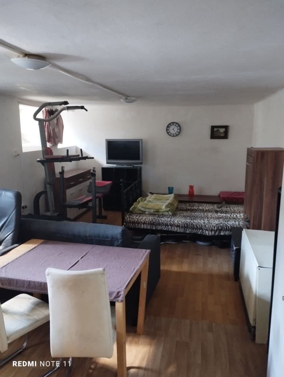 Small studio flat to rent, 32 m², Stochovská, Prague, Prague Small studio flat to rent, 32 m², Stochovská, Prague, Prague