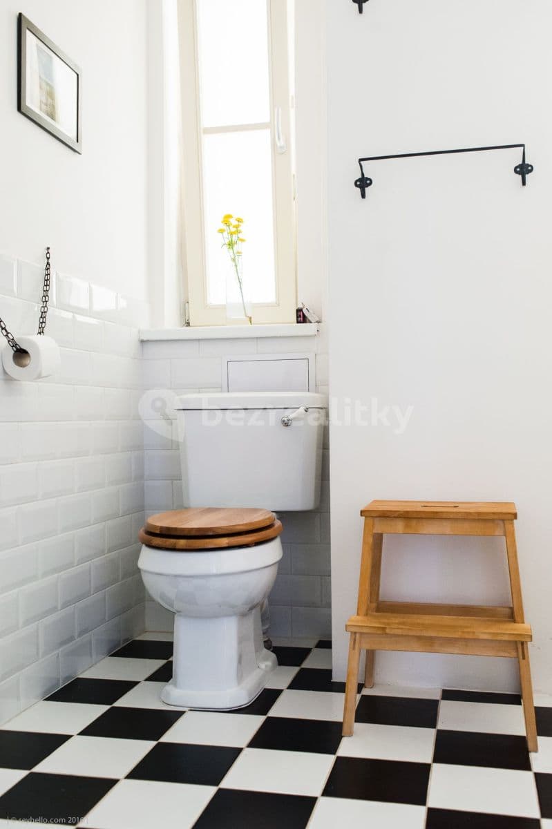 2 bedroom with open-plan kitchen flat to rent, 69 m², Rooseveltova, Prague, Prague 2 bedroom with open-plan kitchen flat to rent, 69 m², Rooseveltova, Prague, Prague