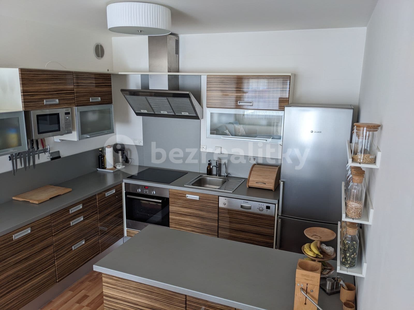 1 bedroom with open-plan kitchen flat to rent, 59 m², Babická, Prague, Prague 1 bedroom with open-plan kitchen flat to rent, 59 m², Babická, Prague, Prague