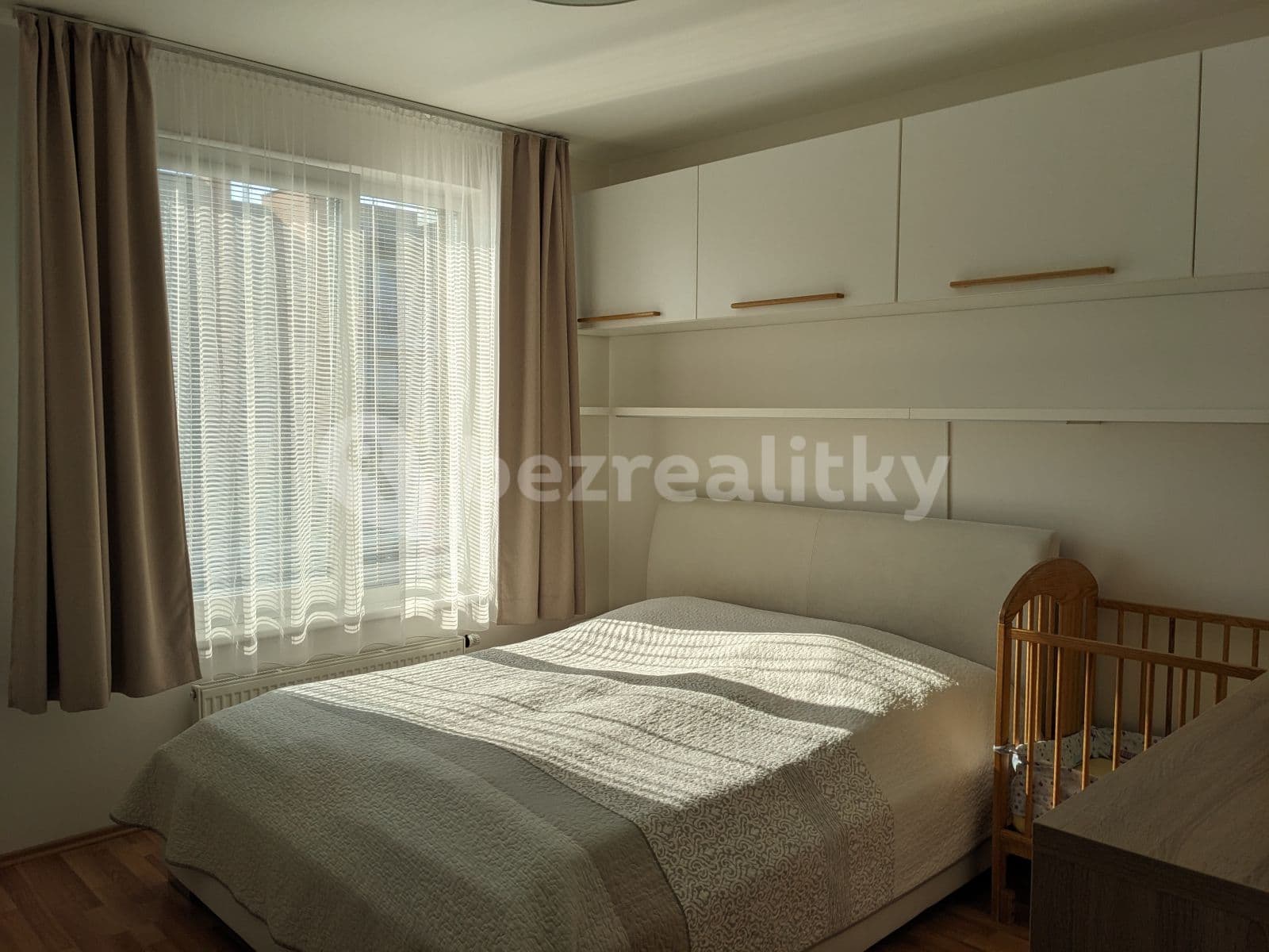 1 bedroom with open-plan kitchen flat to rent, 59 m², Babická, Prague, Prague 1 bedroom with open-plan kitchen flat to rent, 59 m², Babická, Prague, Prague