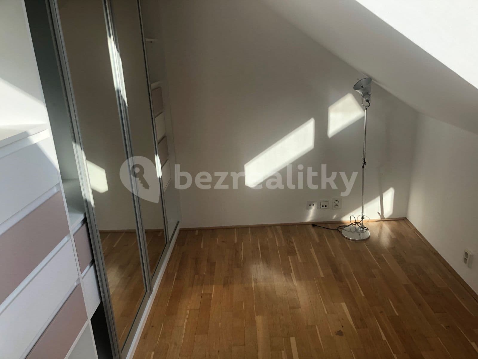 3 bedroom with open-plan kitchen flat to rent, 130 m², Čihákova, Prague, Prague 3 bedroom with open-plan kitchen flat to rent, 130 m², Čihákova, Prague, Prague