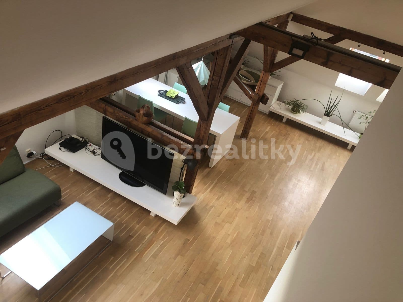 3 bedroom with open-plan kitchen flat to rent, 130 m², Čihákova, Prague, Prague 3 bedroom with open-plan kitchen flat to rent, 130 m², Čihákova, Prague, Prague