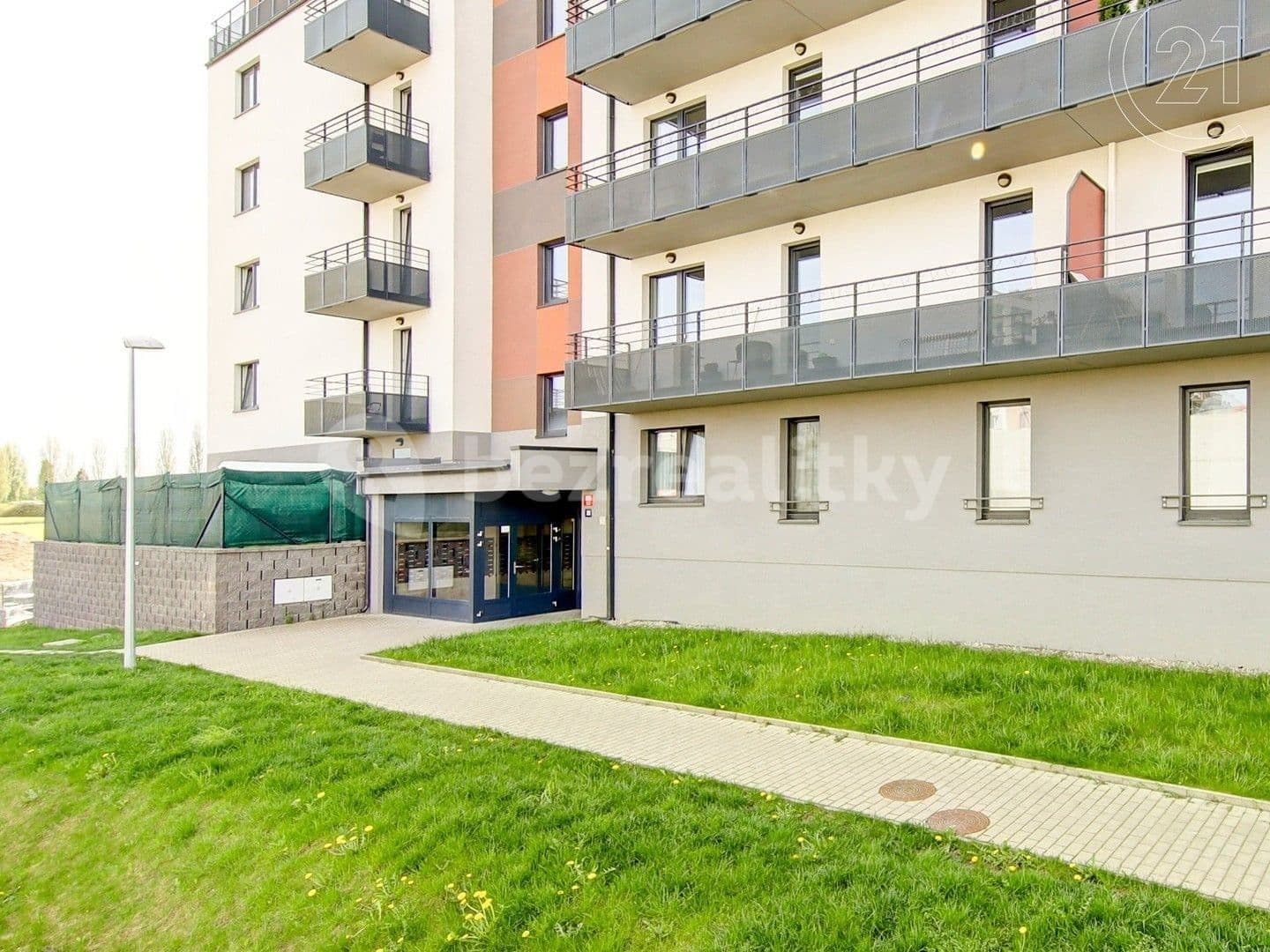 1 bedroom with open-plan kitchen flat to rent, 50 m², Miroslava Hajna, Prague, Prague 1 bedroom with open-plan kitchen flat to rent, 50 m², Miroslava Hajna, Prague, Prague