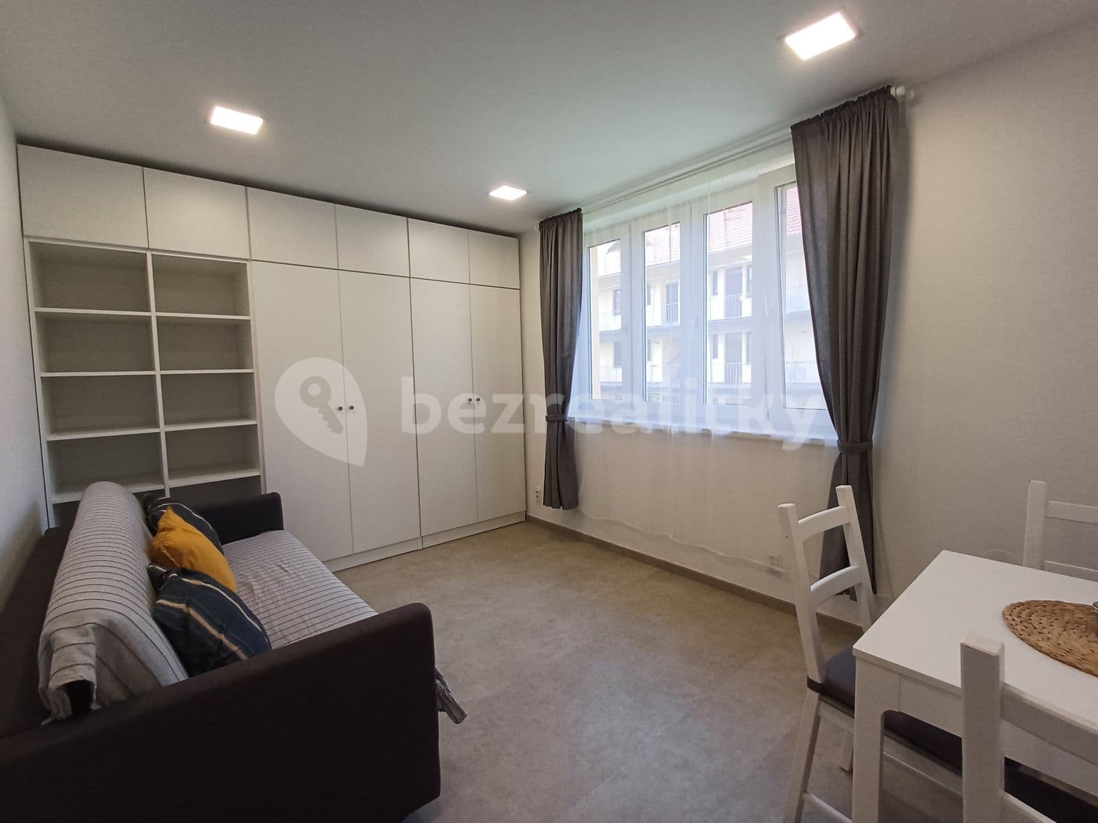 Studio flat to rent, 26 m², Gallašova, Brno, Jihomoravský Region Studio flat to rent, 26 m², Gallašova, Brno, Jihomoravský Region
