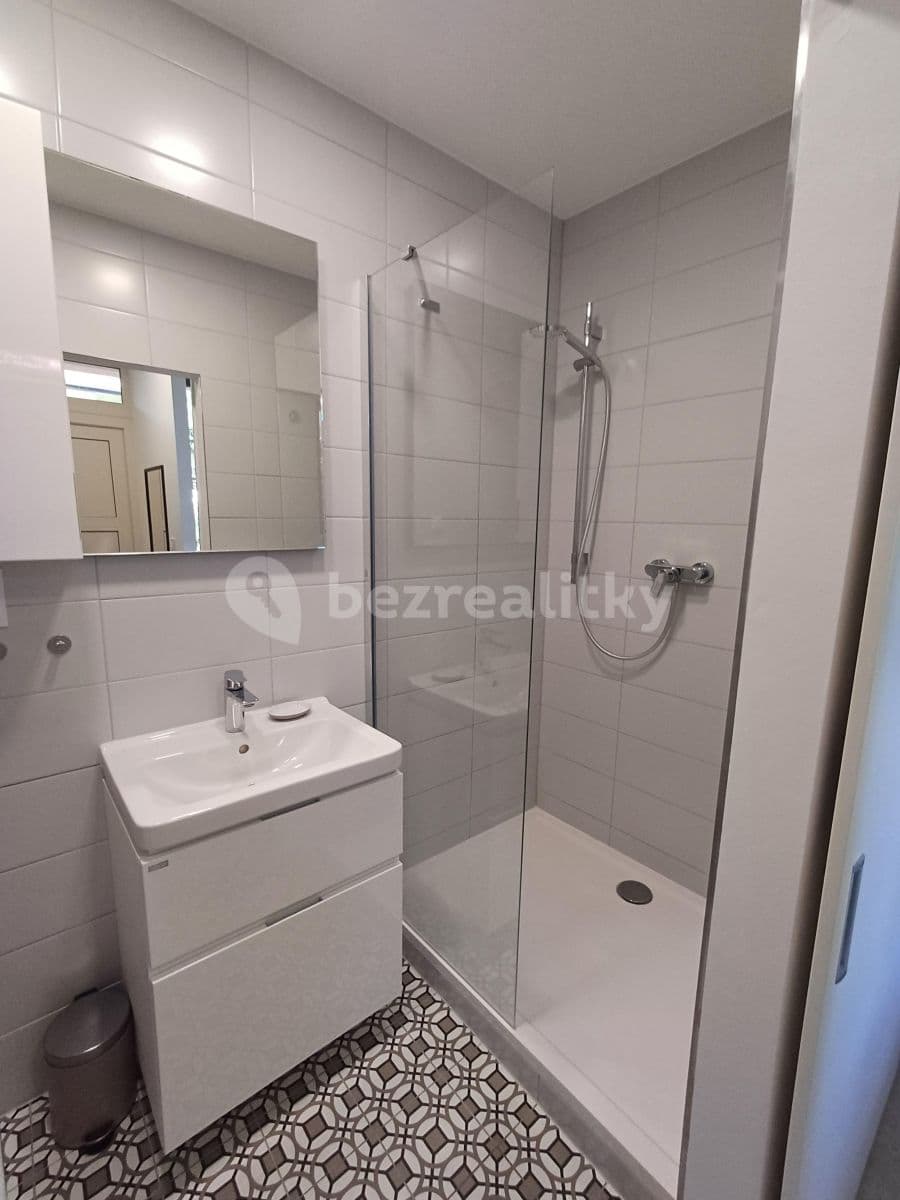 Studio flat to rent, 26 m², Gallašova, Brno, Jihomoravský Region Studio flat to rent, 26 m², Gallašova, Brno, Jihomoravský Region