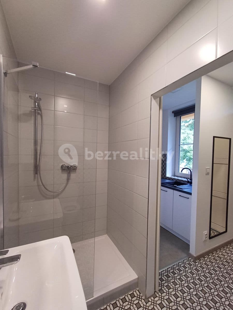 Studio flat to rent, 26 m², Gallašova, Brno, Jihomoravský Region Studio flat to rent, 26 m², Gallašova, Brno, Jihomoravský Region