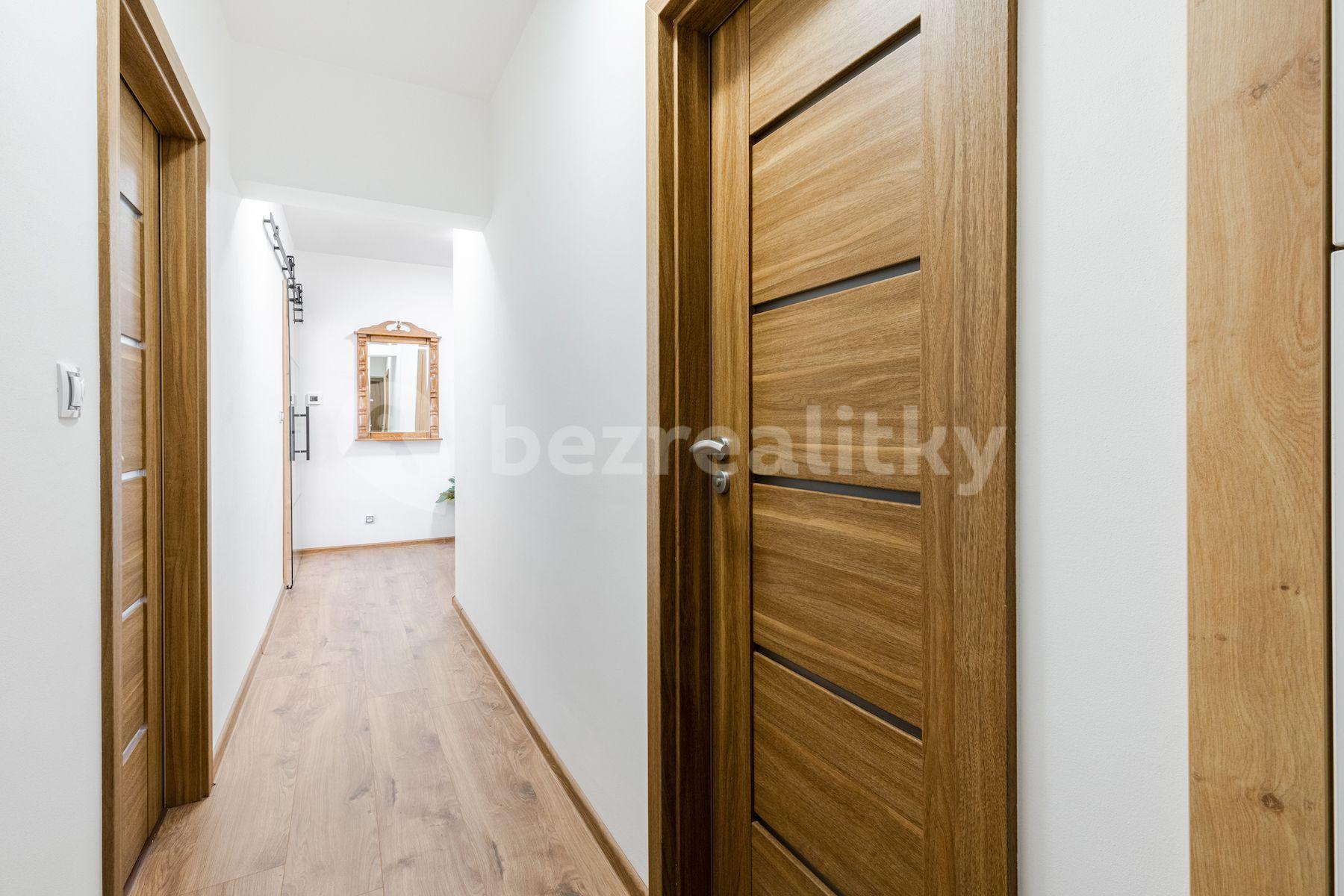 2 bedroom with open-plan kitchen flat for sale, 120 m², Albrechtice nad Vltavou, Jihočeský Region