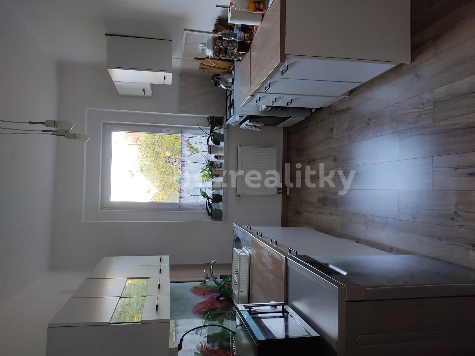 3 bedroom flat to rent, 80 m², Uhelná, Kladno, Středočeský Region 3 bedroom flat to rent, 80 m², Uhelná, Kladno, Středočeský Region