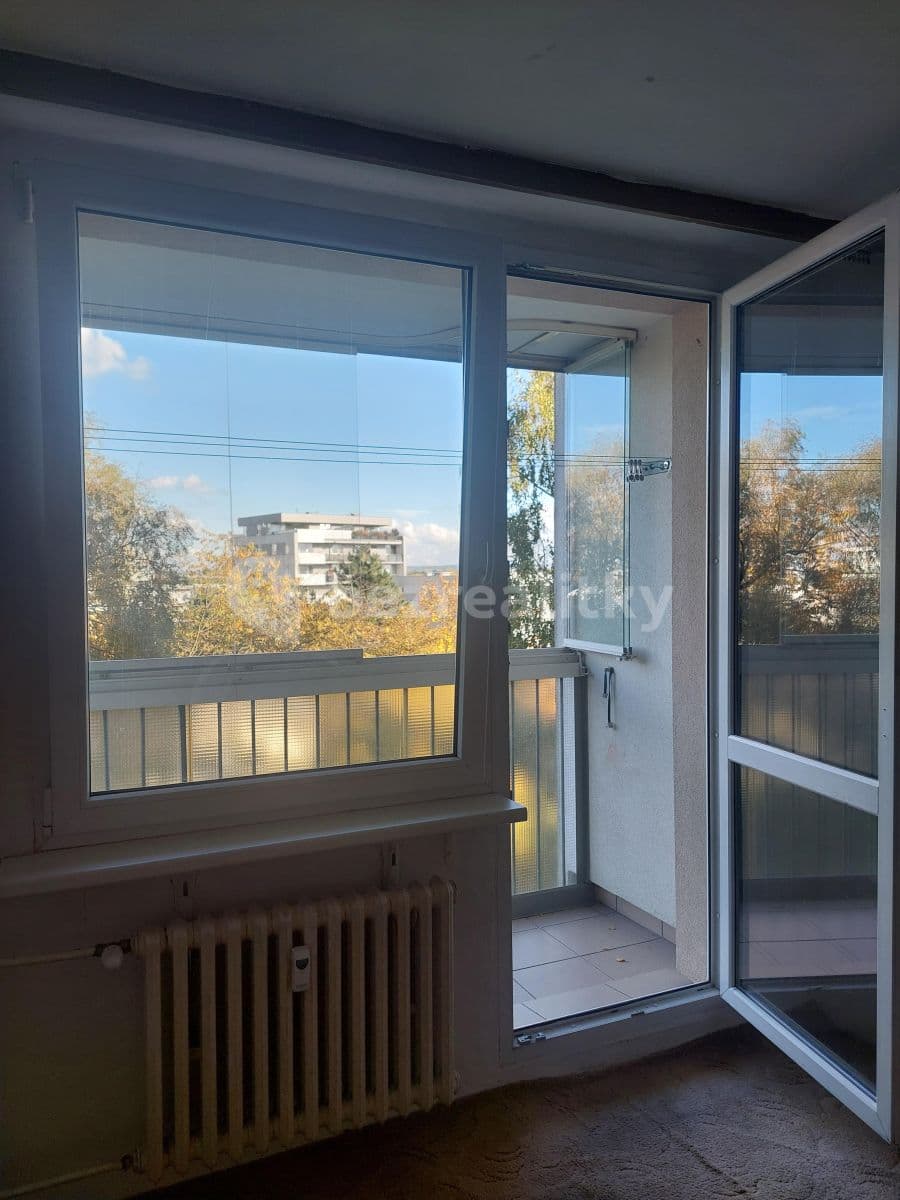 2 bedroom with open-plan kitchen flat to rent, 70 m², Jažlovická, Prague, Prague 2 bedroom with open-plan kitchen flat to rent, 70 m², Jažlovická, Prague, Prague