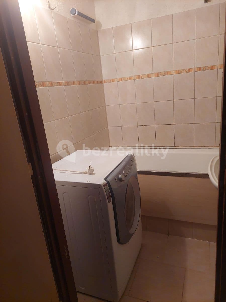 2 bedroom with open-plan kitchen flat to rent, 70 m², Jažlovická, Prague, Prague 2 bedroom with open-plan kitchen flat to rent, 70 m², Jažlovická, Prague, Prague