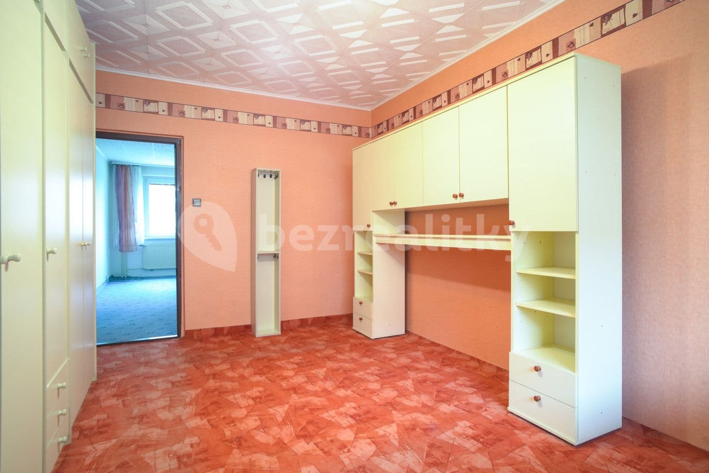 3 bedroom flat for sale, 74 m², Spartakiádní, Sokolov, Karlovarský Region