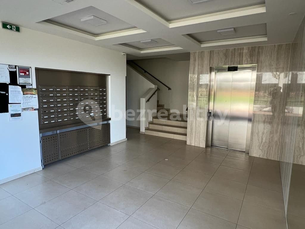 2 bedroom with open-plan kitchen flat to rent, 92 m², Kryšpínova, Prague, Prague 2 bedroom with open-plan kitchen flat to rent, 92 m², Kryšpínova, Prague, Prague