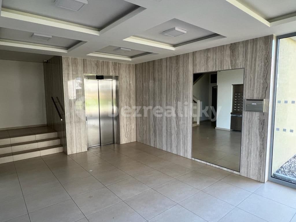 2 bedroom with open-plan kitchen flat to rent, 92 m², Kryšpínova, Prague, Prague 2 bedroom with open-plan kitchen flat to rent, 92 m², Kryšpínova, Prague, Prague