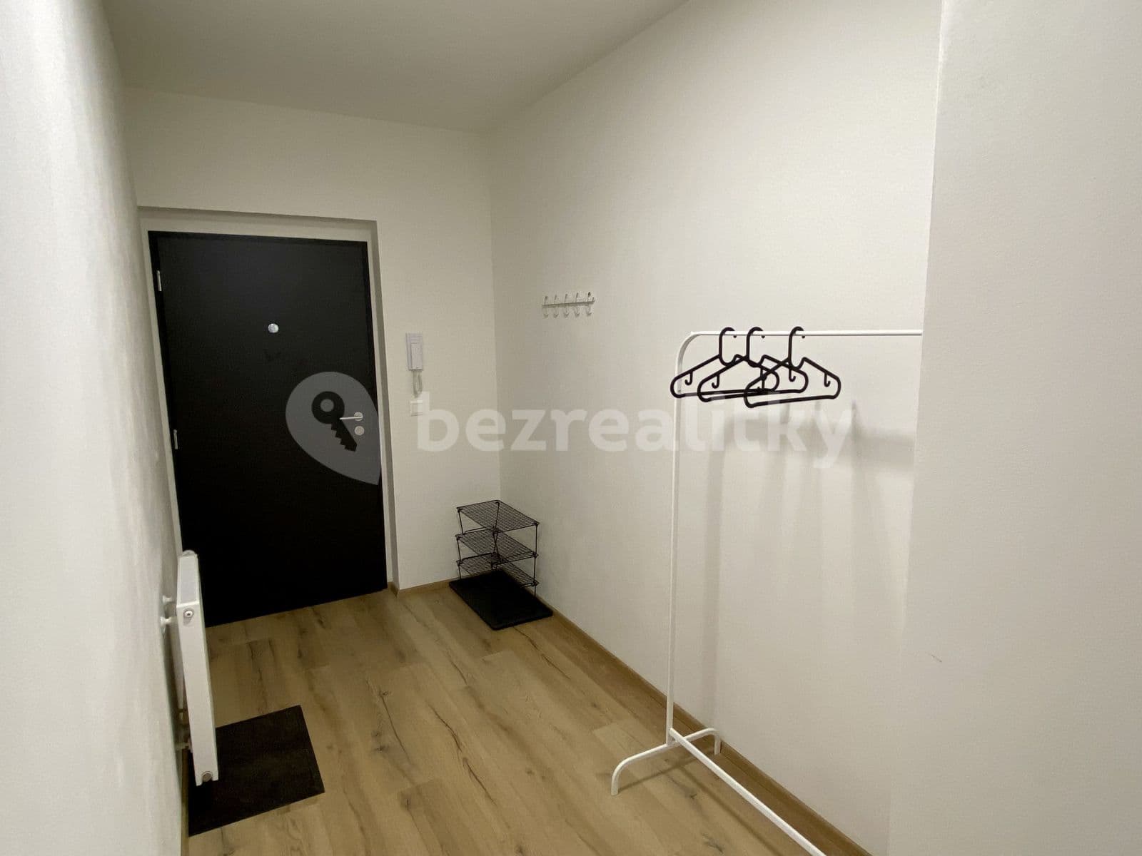 1 bedroom with open-plan kitchen flat to rent, 52 m², Východní, Pardubice, Pardubický Region 1 bedroom with open-plan kitchen flat to rent, 52 m², Východní, Pardubice, Pardubický Region