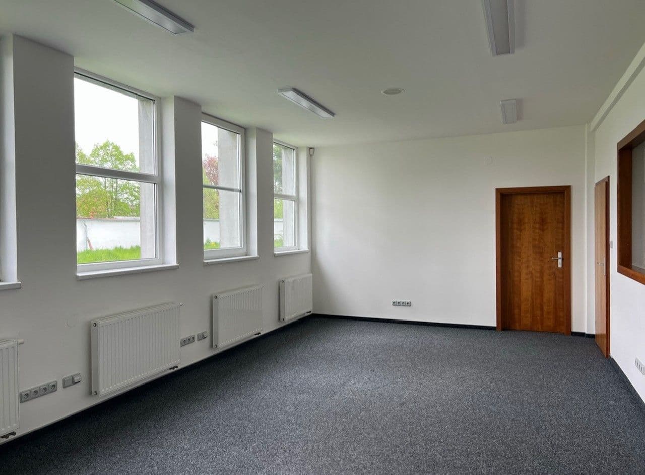 non-residential property to rent, 90 m², Samostatnost, Holešov, Zlínský Region non-residential property to rent, 90 m², Samostatnost, Holešov, Zlínský Region