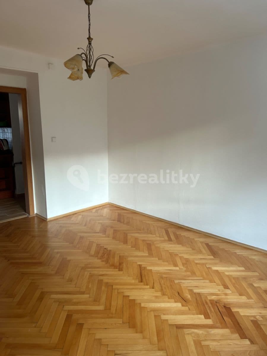 2 bedroom flat to rent, 57 m², Unhošťská, Kladno, Středočeský Region 2 bedroom flat to rent, 57 m², Unhošťská, Kladno, Středočeský Region