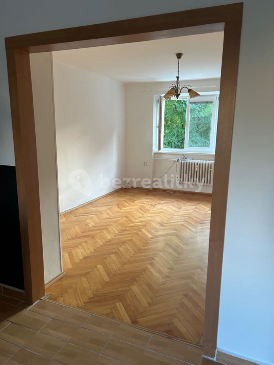 2 bedroom flat to rent, 57 m², Unhošťská, Kladno, Středočeský Region 2 bedroom flat to rent, 57 m², Unhošťská, Kladno, Středočeský Region