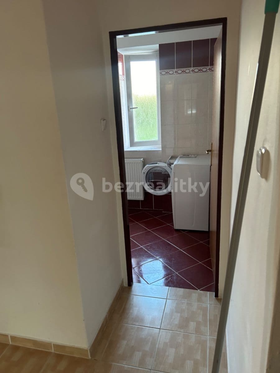 2 bedroom flat to rent, 57 m², Unhošťská, Kladno, Středočeský Region 2 bedroom flat to rent, 57 m², Unhošťská, Kladno, Středočeský Region