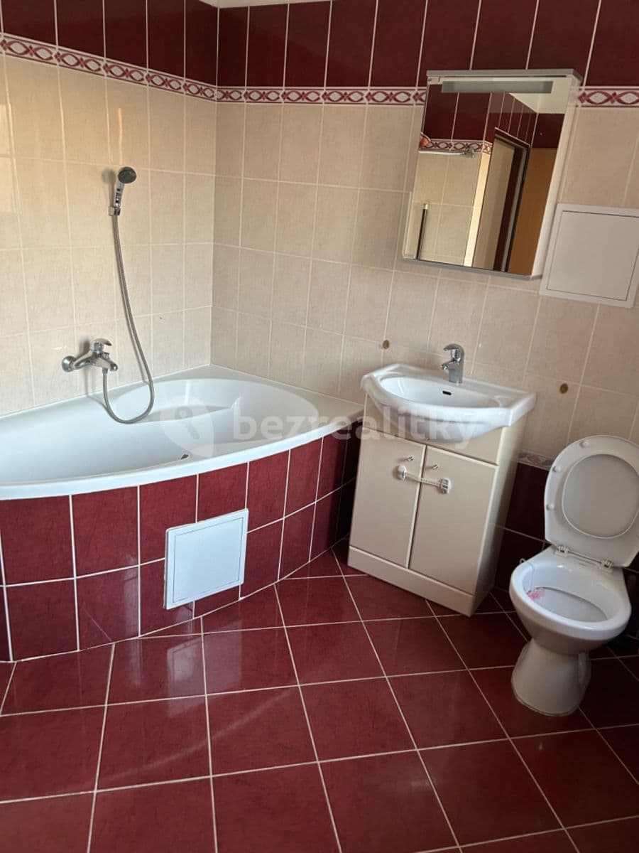 2 bedroom flat to rent, 57 m², Unhošťská, Kladno, Středočeský Region 2 bedroom flat to rent, 57 m², Unhošťská, Kladno, Středočeský Region