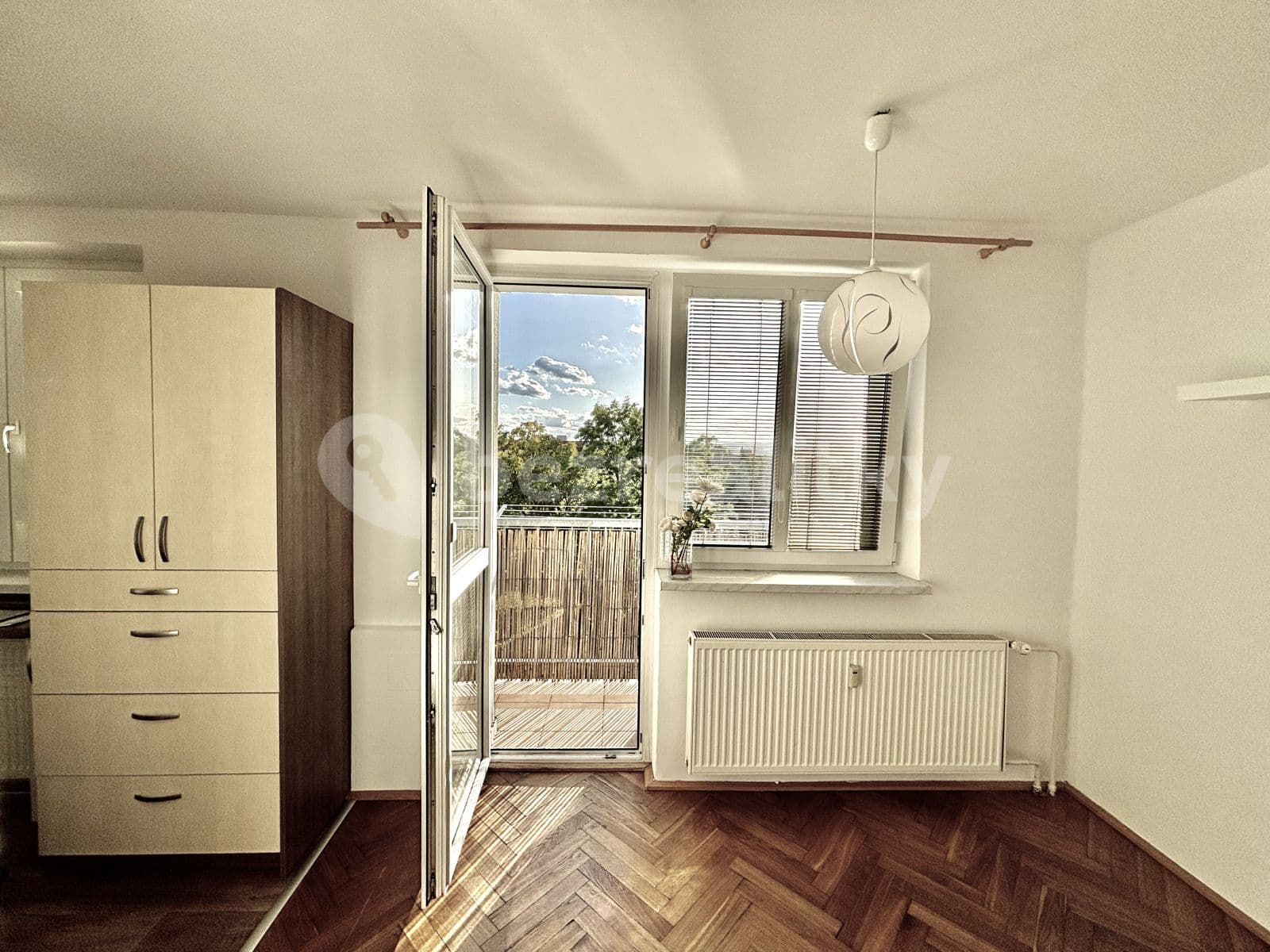 2 bedroom with open-plan kitchen flat to rent, 64 m², Svěchyňova, Chrudim, Pardubický Region 2 bedroom with open-plan kitchen flat to rent, 64 m², Svěchyňova, Chrudim, Pardubický Region