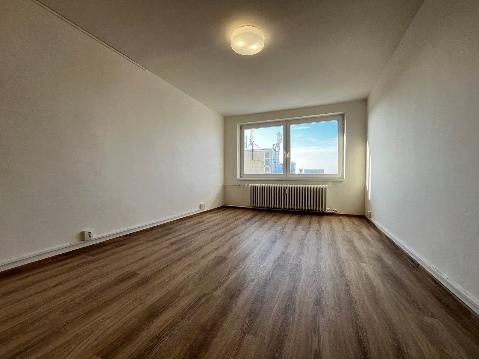 Studio flat to rent, 26 m², Masarykova třída, Orlová, Moravskoslezský Region Studio flat to rent, 26 m², Masarykova třída, Orlová, Moravskoslezský Region