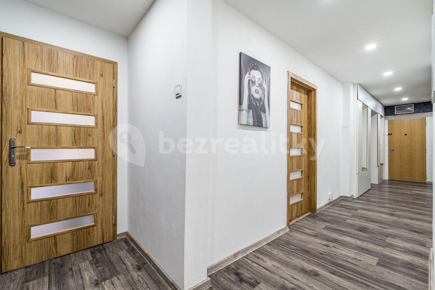 2 bedroom flat for sale, 65 m², Mánesova, Ostrov, Karlovarský Region