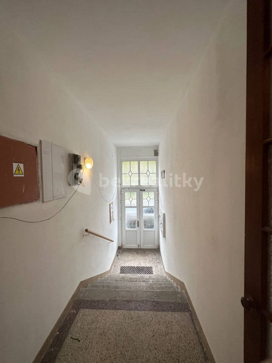2 bedroom with open-plan kitchen flat to rent, 65 m², Mattoniho nábřeží, Karlovy Vary, Karlovarský Region 2 bedroom with open-plan kitchen flat to rent, 65 m², Mattoniho nábřeží, Karlovy Vary, Karlovarský Region