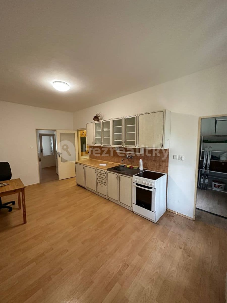 2 bedroom with open-plan kitchen flat to rent, 65 m², Mattoniho nábřeží, Karlovy Vary, Karlovarský Region 2 bedroom with open-plan kitchen flat to rent, 65 m², Mattoniho nábřeží, Karlovy Vary, Karlovarský Region