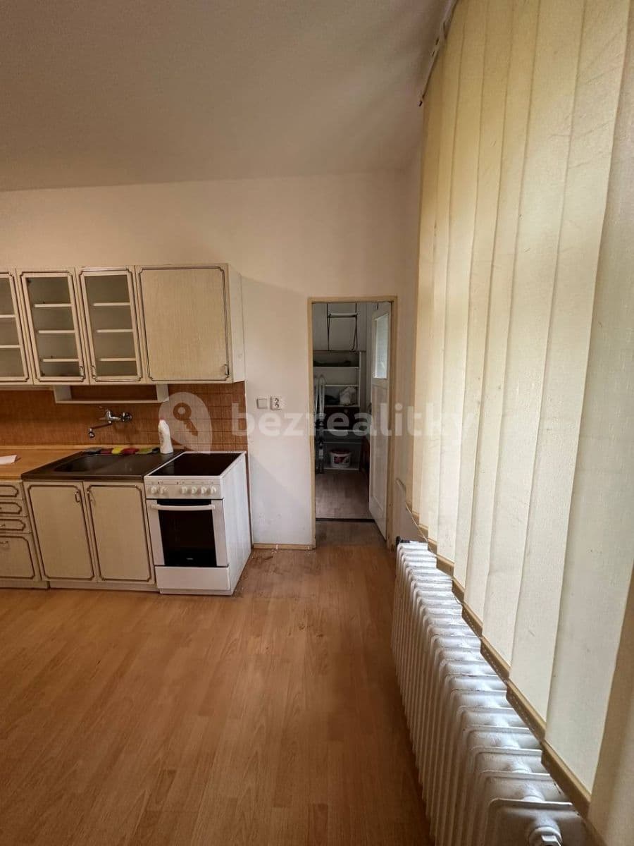 2 bedroom with open-plan kitchen flat to rent, 65 m², Mattoniho nábřeží, Karlovy Vary, Karlovarský Region 2 bedroom with open-plan kitchen flat to rent, 65 m², Mattoniho nábřeží, Karlovy Vary, Karlovarský Region