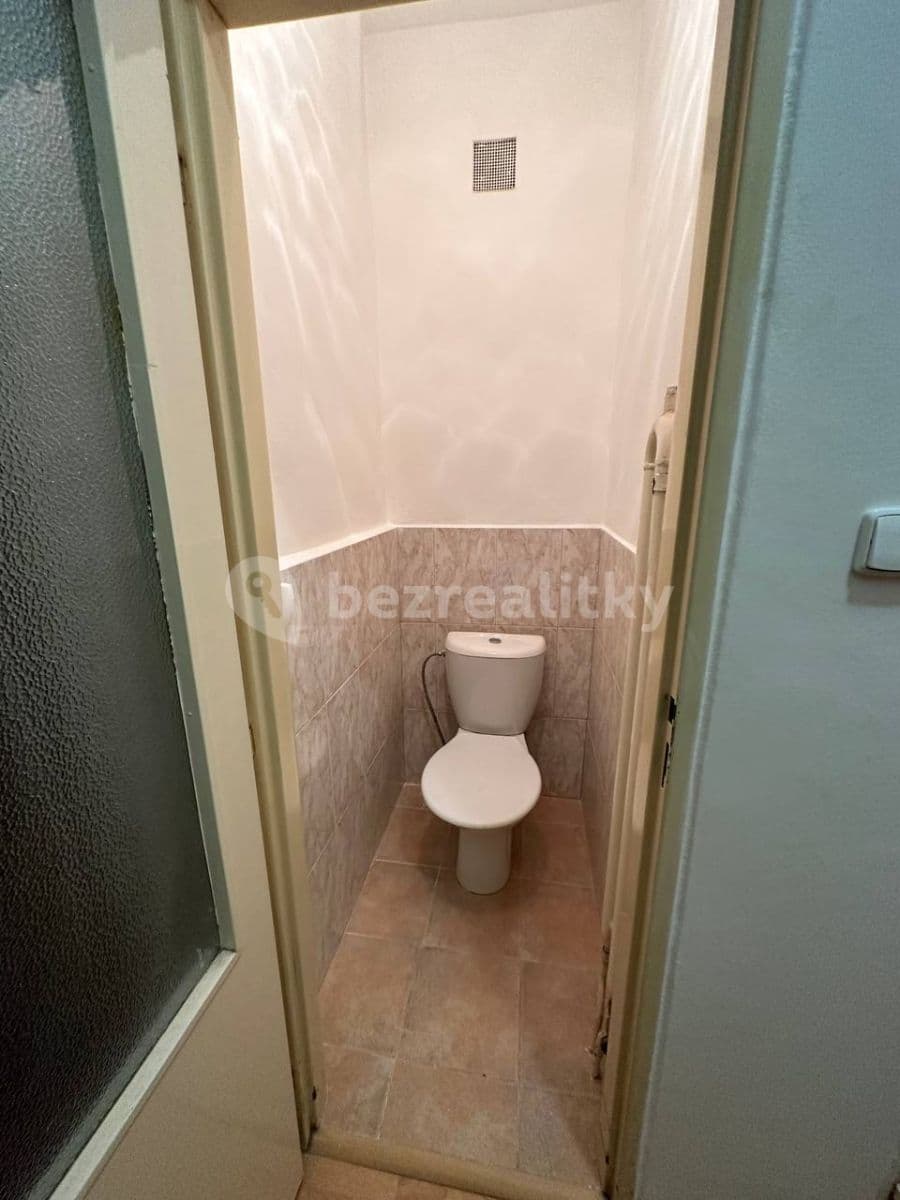 2 bedroom with open-plan kitchen flat to rent, 65 m², Mattoniho nábřeží, Karlovy Vary, Karlovarský Region 2 bedroom with open-plan kitchen flat to rent, 65 m², Mattoniho nábřeží, Karlovy Vary, Karlovarský Region