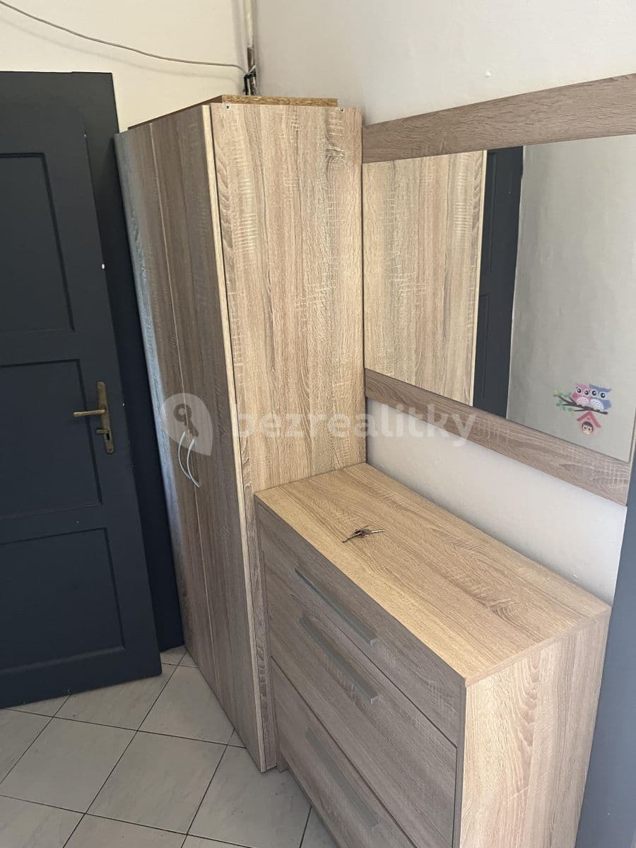 2 bedroom flat to rent, 49 m², Na Vlnovce, Ústí nad Labem, Ústecký Region 2 bedroom flat to rent, 49 m², Na Vlnovce, Ústí nad Labem, Ústecký Region